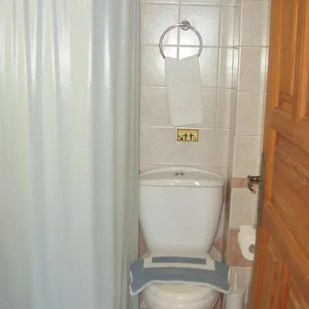 Skiathos Studios Aparthotel 4*