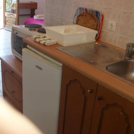 Skiathos Studios Aparthotel