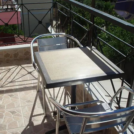 Skiathos Studios Lägenhetshotell *
