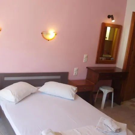 Skiathos Studios 4*